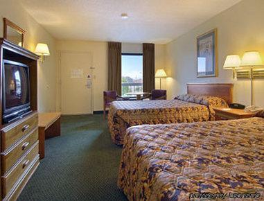 Super 8 By Wyndham Oxford Motel Phòng bức ảnh